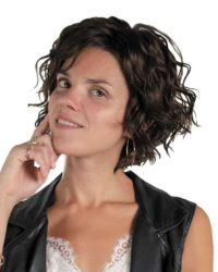 Femme perruque classe 1